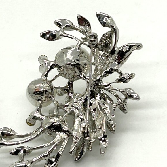 Faux Pearl & Rhinestone Brooch Silver-tone Floral Pin Glam Elegant - Picture 13 of 15